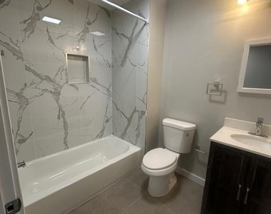 2723 Sears Street - Photo Thumbnail 10