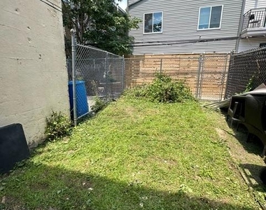 2723 Sears Street - Photo Thumbnail 18