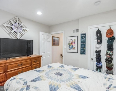 1814 E Albert Street - Photo Thumbnail 13
