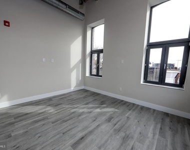 1849 E Venango Street - Photo Thumbnail 4