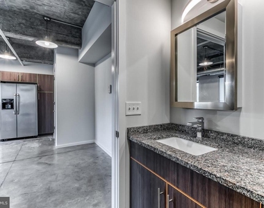4800 Brown Street - Photo Thumbnail 3