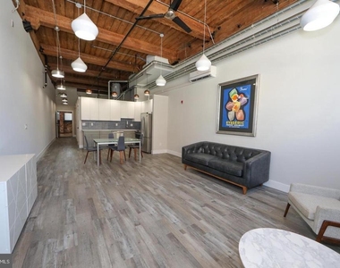 1825 E Atlantic Street - Photo Thumbnail 3