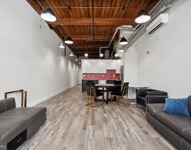 1825 E Atlantic Street - Photo Thumbnail 2
