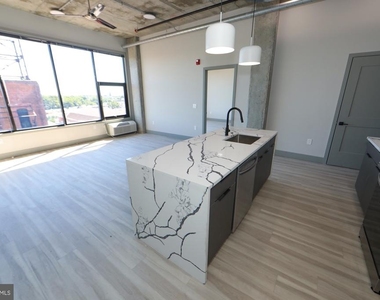 1810 E Venango Street - Photo Thumbnail 6