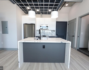 1810 E Venango Street - Photo Thumbnail 5