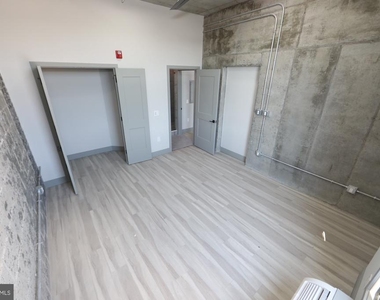 1810 E Venango Street - Photo Thumbnail 13