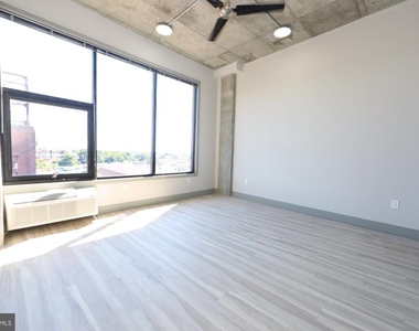 1810 E Venango Street - Photo Thumbnail 9