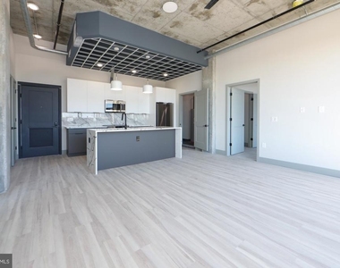 1810 E Venango Street - Photo Thumbnail 8