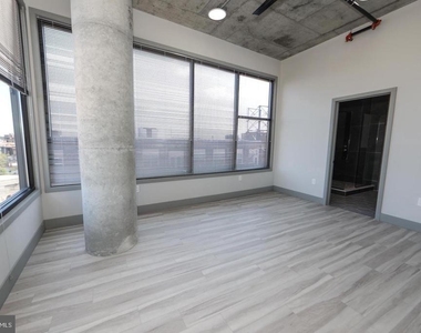 1810 E Venango Street - Photo Thumbnail 5