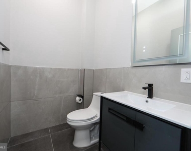 1810 E Venango Street - Photo Thumbnail 6