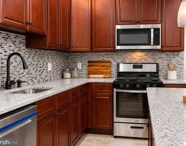 5148 Sansom Street - Photo Thumbnail 12