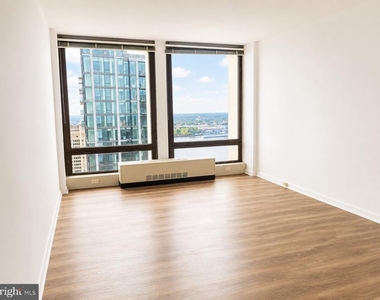 200 Locust Street - Photo Thumbnail 8