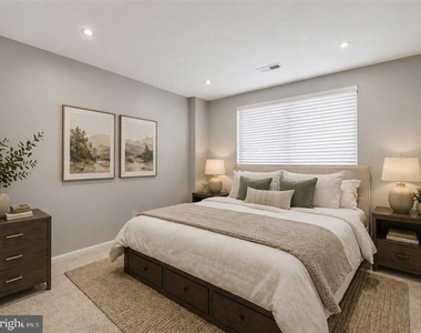 2 Leverington Avenue - Photo Thumbnail 12