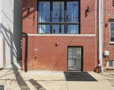 1729 Francis Street - Photo Thumbnail 1