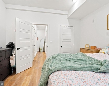 1729 Francis Street - Photo Thumbnail 16