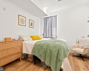 1729 Francis Street - Photo Thumbnail 15