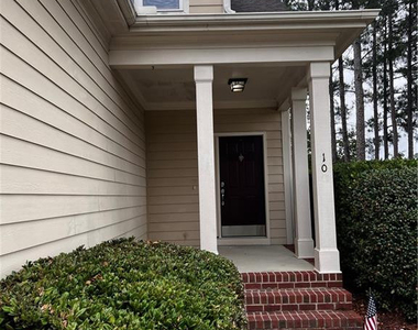 10 Cottswold Lane - Photo Thumbnail 1