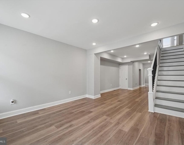 447 Durfor Street - Photo Thumbnail 13