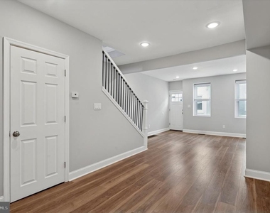 447 Durfor Street - Photo Thumbnail 12