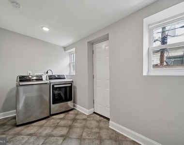 447 Durfor Street - Photo Thumbnail 7