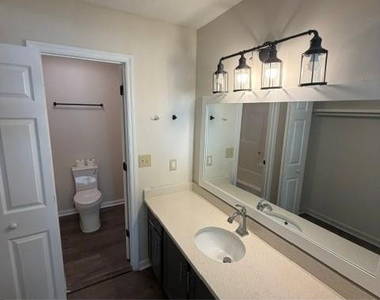 6705 Winchester Street - Photo Thumbnail 4