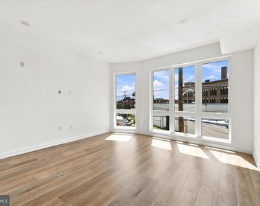 1729 Francis Street - Photo Thumbnail 9