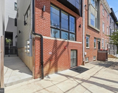 1729 Francis Street - Photo Thumbnail 1