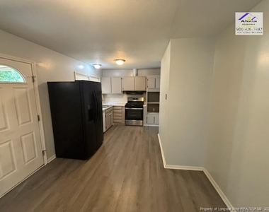 4430 Wellington Drive - Photo Thumbnail 2
