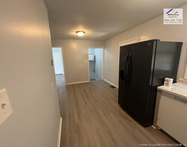 4430 Wellington Drive - Photo Thumbnail 4