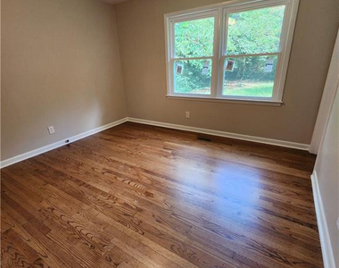 346 Tucson Drive - Photo Thumbnail 24