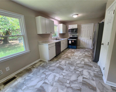 346 Tucson Drive - Photo Thumbnail 9