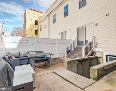 1118 E Dunton Street - Photo Thumbnail 23