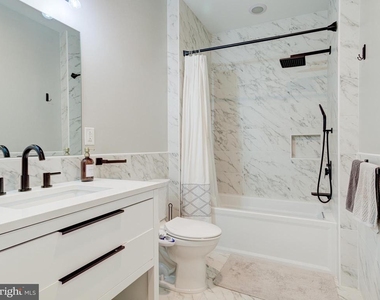 1118 E Dunton Street - Photo Thumbnail 19