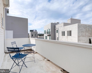 1118 E Dunton Street - Photo Thumbnail 22