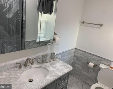 1338 S 30th Street - Photo Thumbnail 10