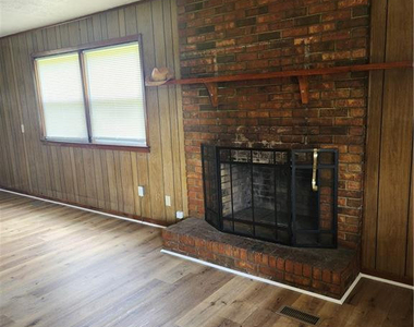 118 Lockwood Drive - Photo Thumbnail 9