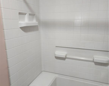 118 Lockwood Drive - Photo Thumbnail 30
