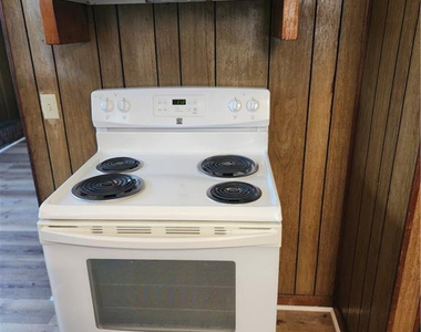 118 Lockwood Drive - Photo Thumbnail 14
