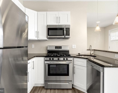 3127 Cedar Street - Photo Thumbnail 4