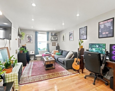 402 Durfor Street - Photo Thumbnail 4