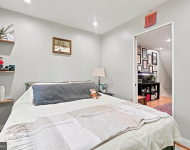 402 Durfor Street - Photo Thumbnail 9