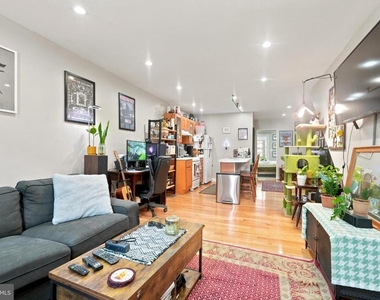 402 Durfor Street - Photo Thumbnail 1