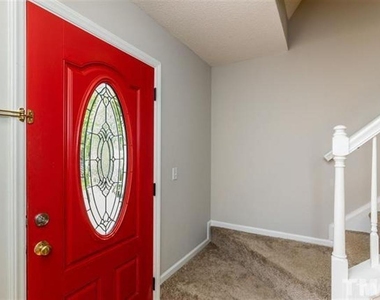 112 Kronos Lane - Photo Thumbnail 2