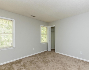 112 Kronos Lane - Photo Thumbnail 20