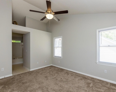 112 Kronos Lane - Photo Thumbnail 13