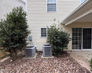 201 Northlands Drive - Photo Thumbnail 39