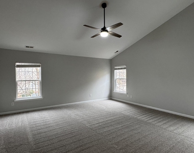 201 Northlands Drive - Photo Thumbnail 26