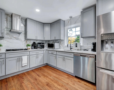 406 Snelling - Photo Thumbnail 3