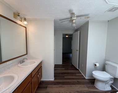 8000 Peach Blossom Lane - Photo Thumbnail 8