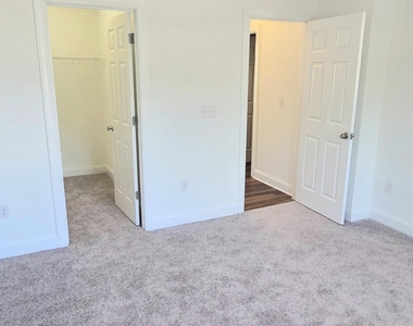 305 Savannah Ridge Road - Photo Thumbnail 21
